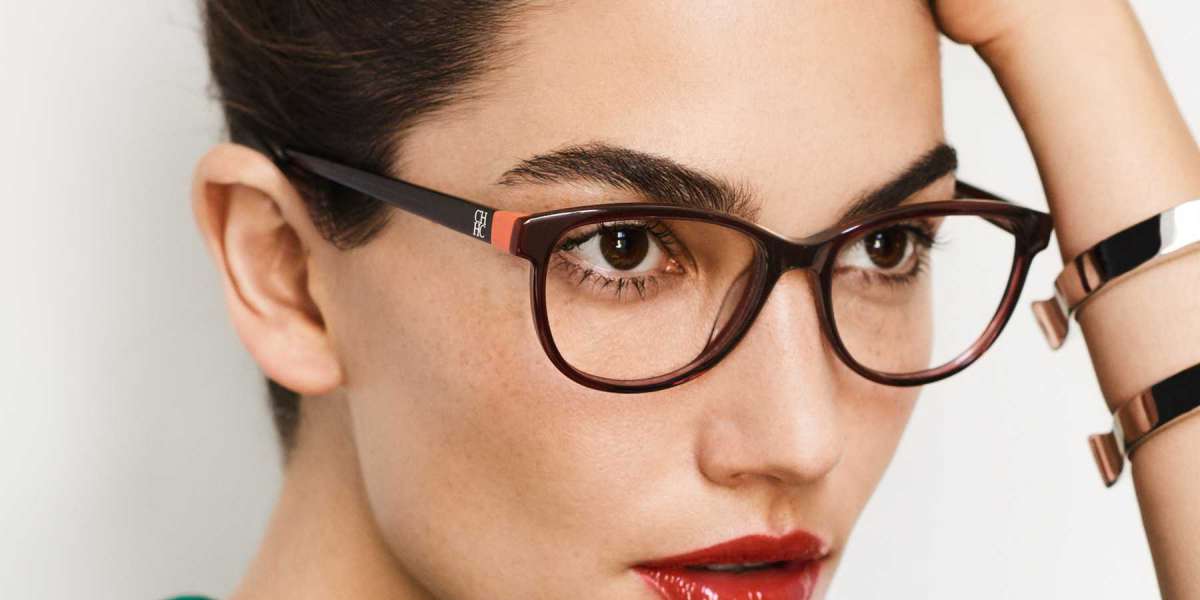 Eyewear Industry Thriving: Predicting a 6% CAGR Increase to US$ 205.86 Million by 2032