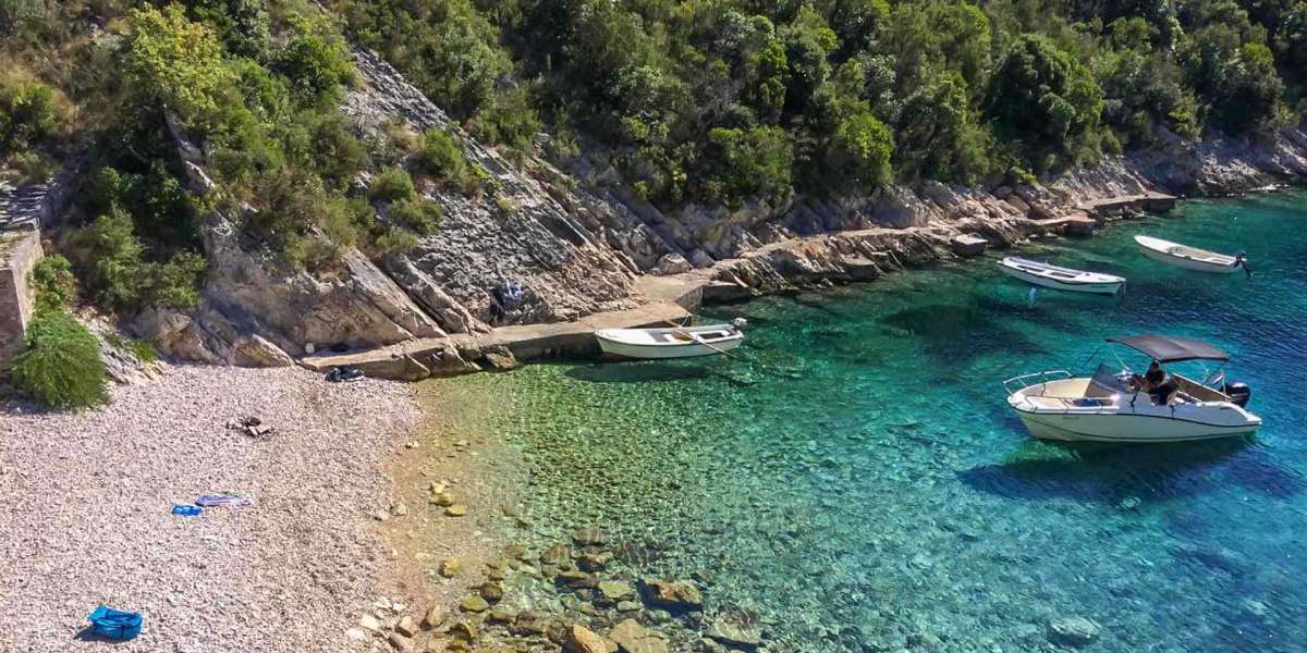 Explore the Adriatic: Trogir Rent a Boat for Ultimate Coastal Adventure
