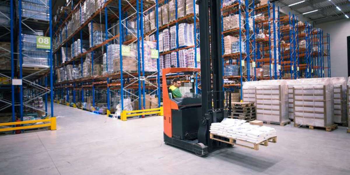 Semi-electric pallet stackers: Machines for Modern Age Material Handling