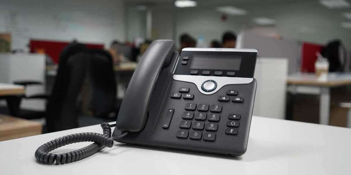 Choosing the Best VoIP Solutions for Home-Based Customer Support