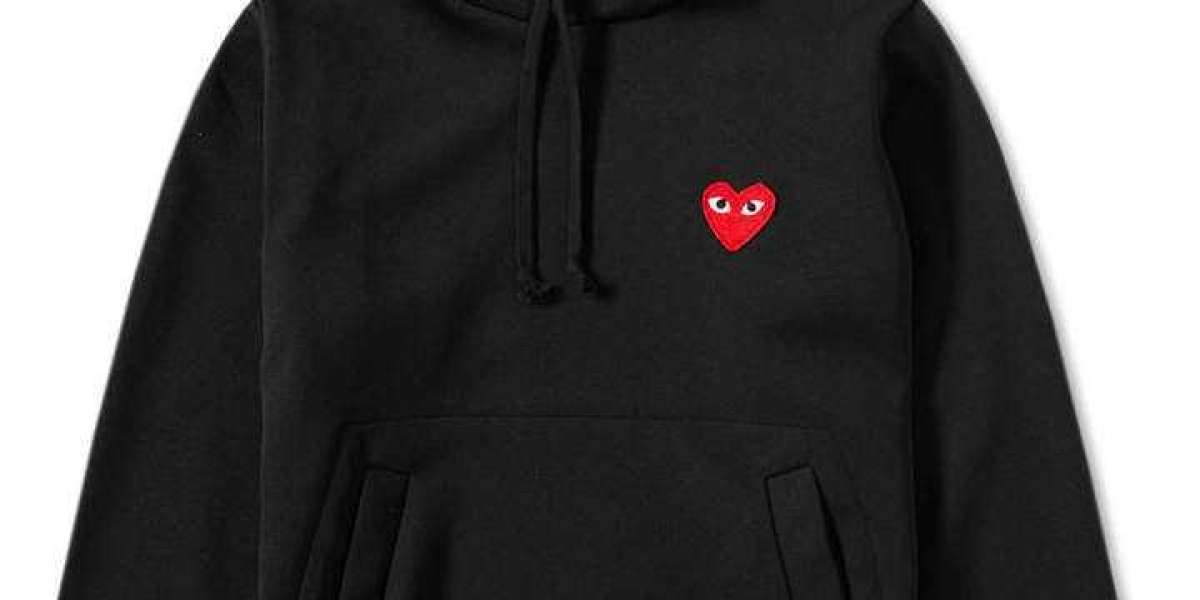 The Allure of Comme des Garçons Hoodies: A Blend of Innovation and Streetwear