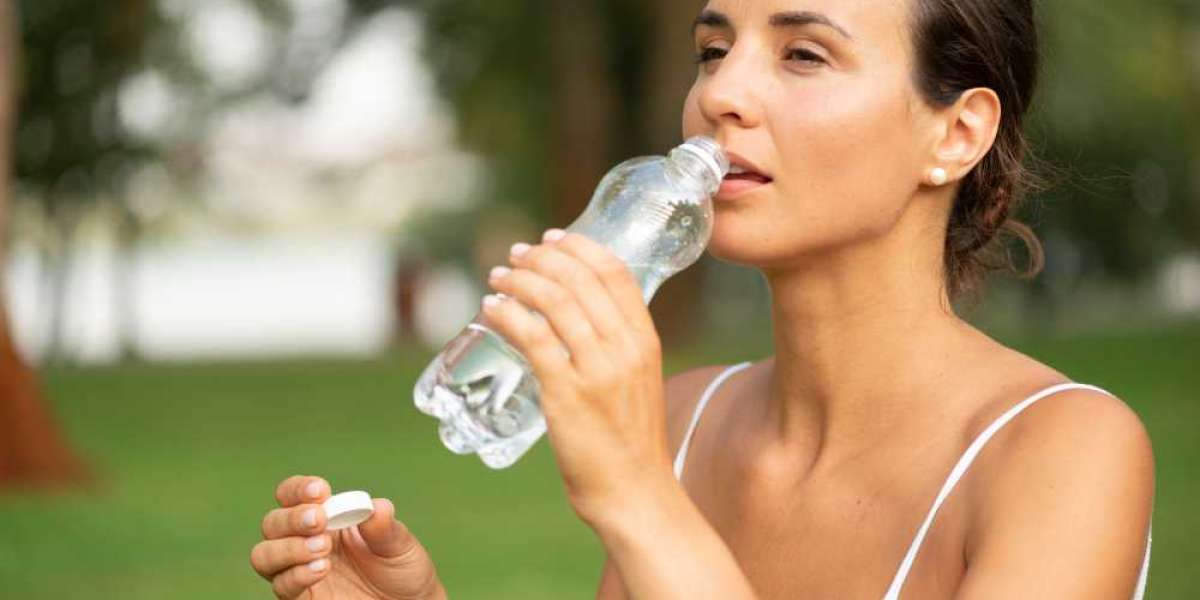 The Benefits of Drinking Mineral Water for Fitness Enthusiasts