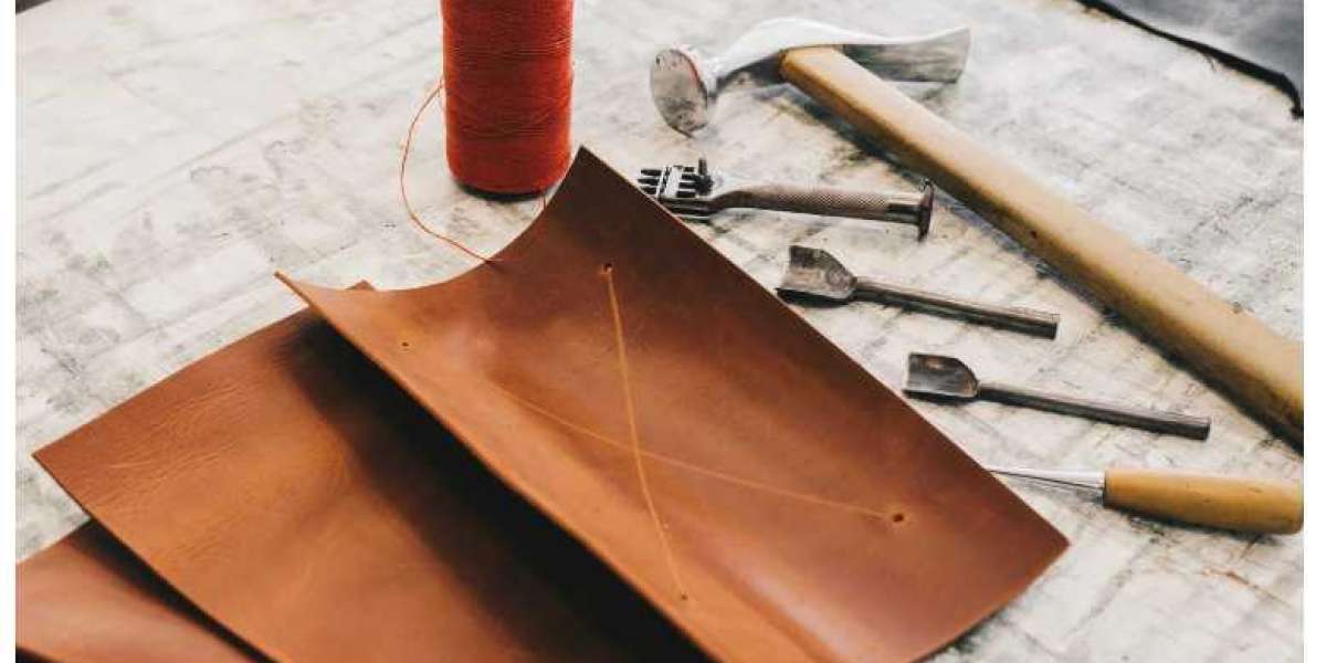 Hand Crafted Leather Ladies Tote Bags: A Timeless Fashion Essential