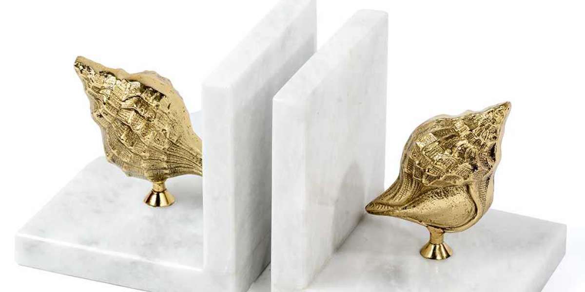 Decorative Bookends UAE: Elevate Your Shelving Style