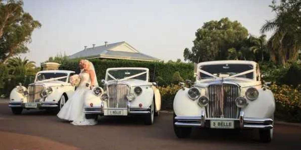 Hire Classic Wedding Cars and Limousines in Perth