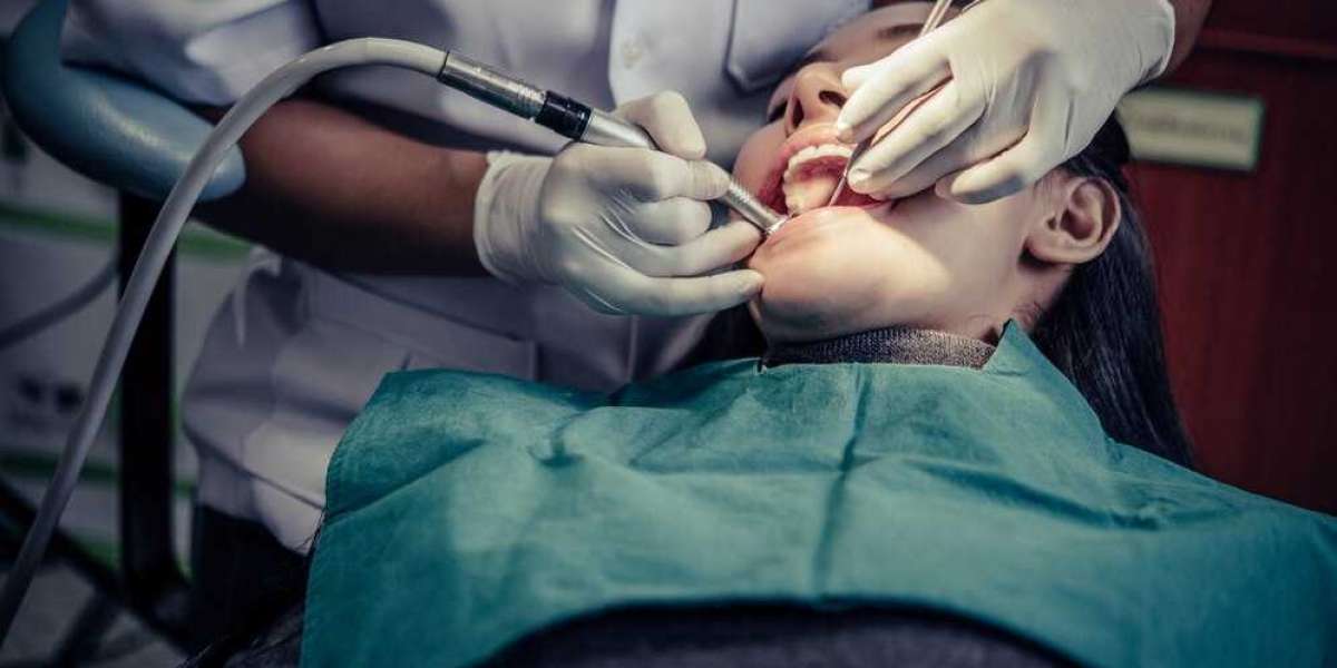 Choosing the Right Dental Clinic in Orem: A Comprehensive Guide