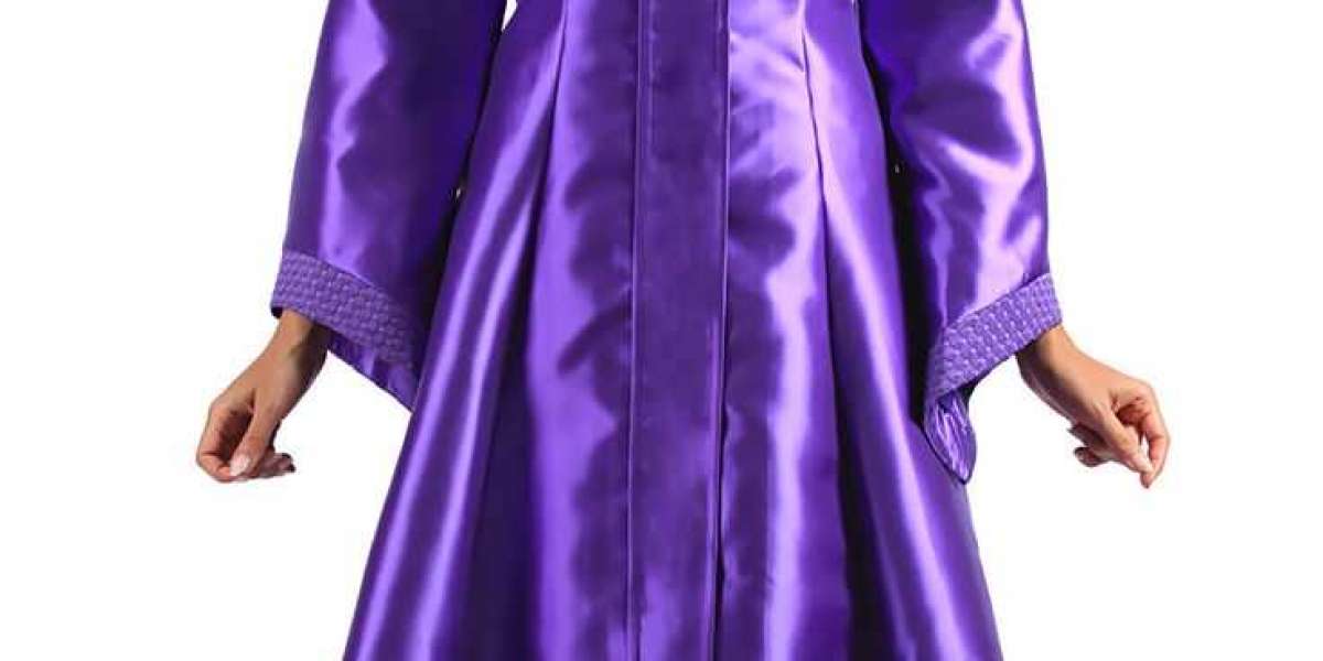 Graceful Choir Robes: A Harmonious Look